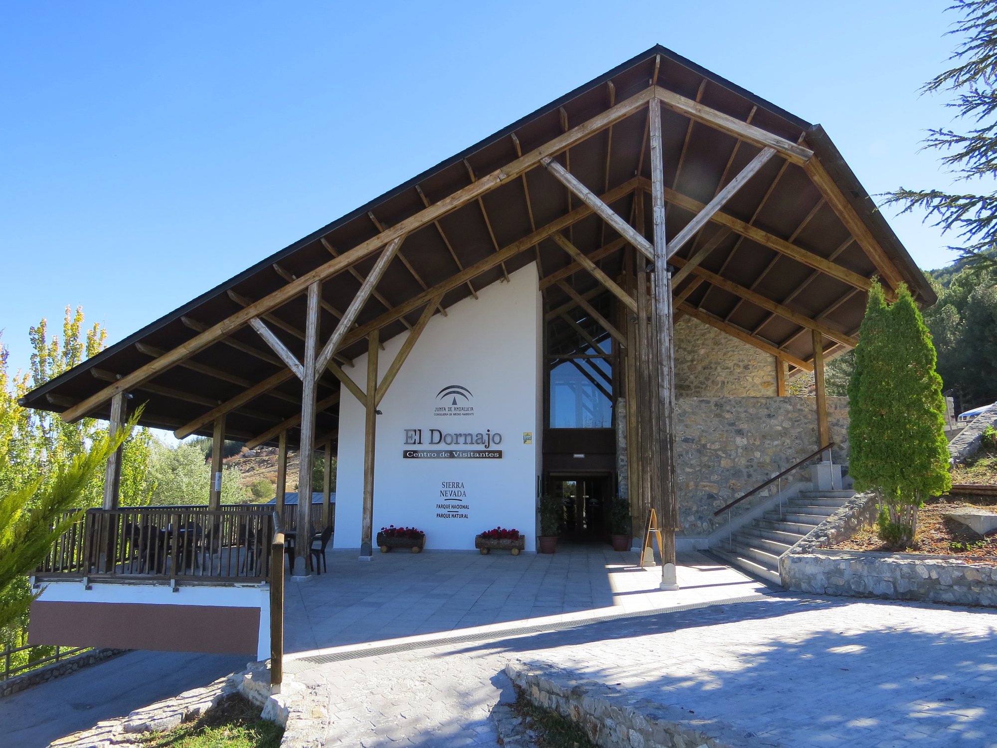 El_Dornajo_Centro_Interpretacion_Sierra_Nevada.jpg